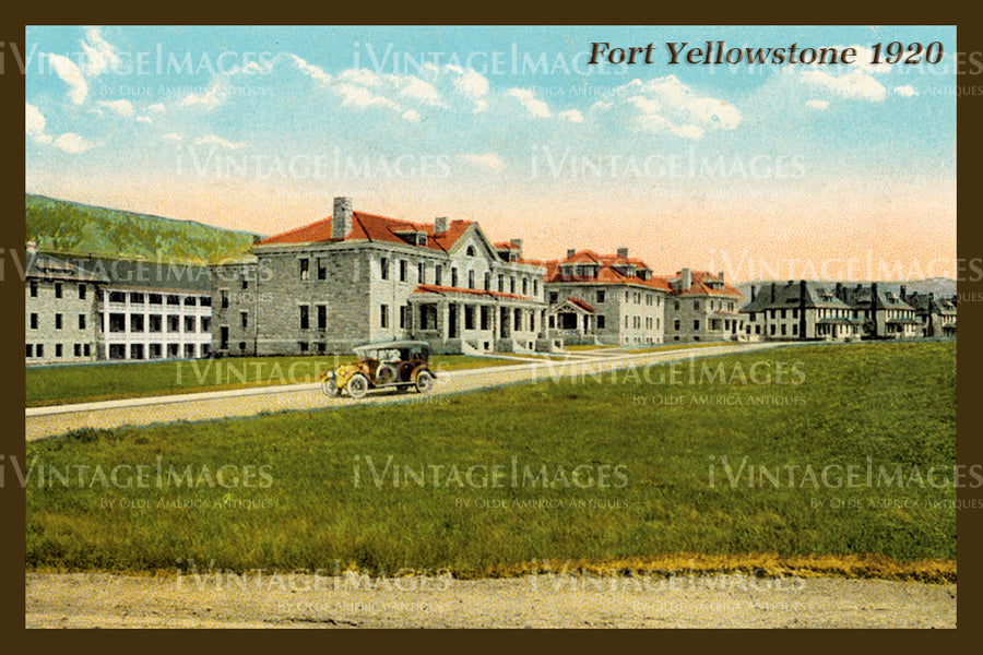 Yellowstone Postcard 1920 - 39